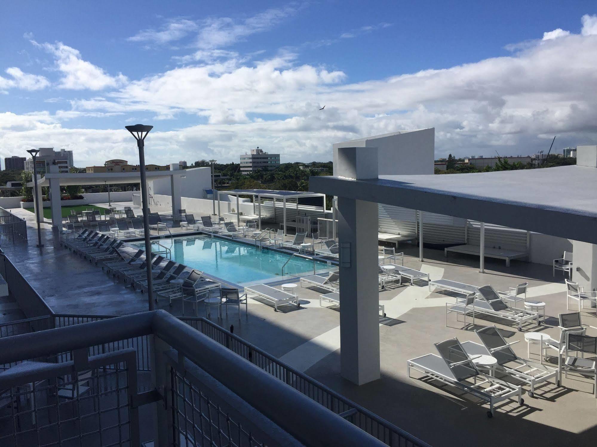 Pelicanstay In Coconut Grove Miami Coral Gables Exterior photo