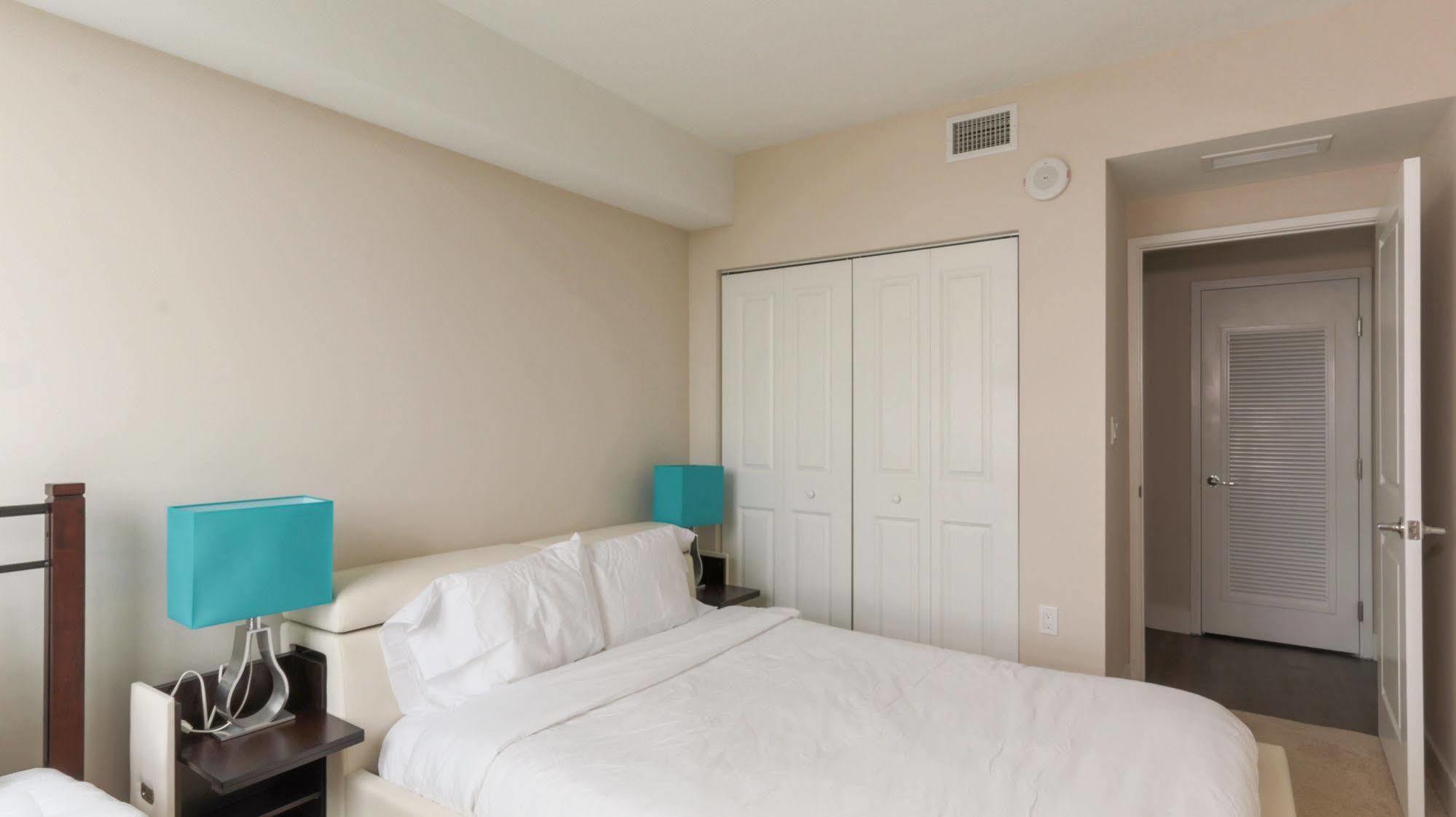 Pelicanstay In Coconut Grove Miami Coral Gables Exterior photo
