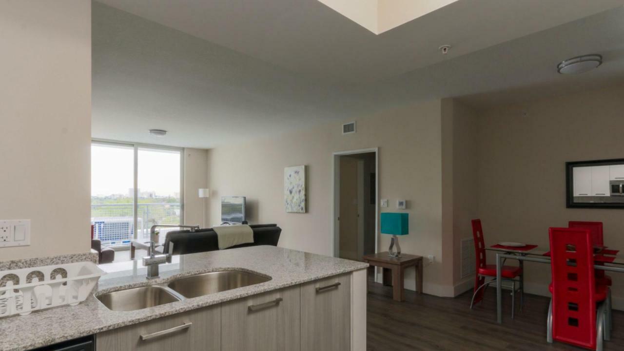Pelicanstay In Coconut Grove Miami Coral Gables Exterior photo