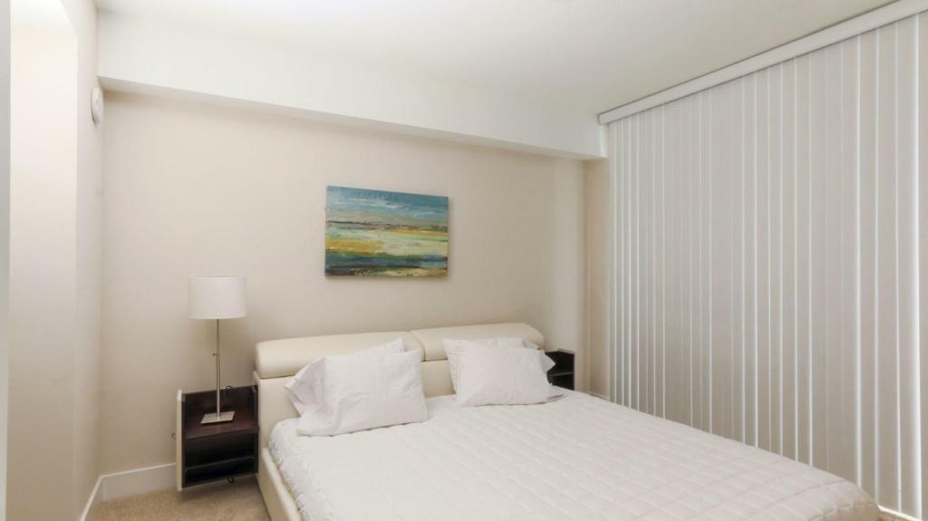 Pelicanstay In Coconut Grove Miami Coral Gables Exterior photo